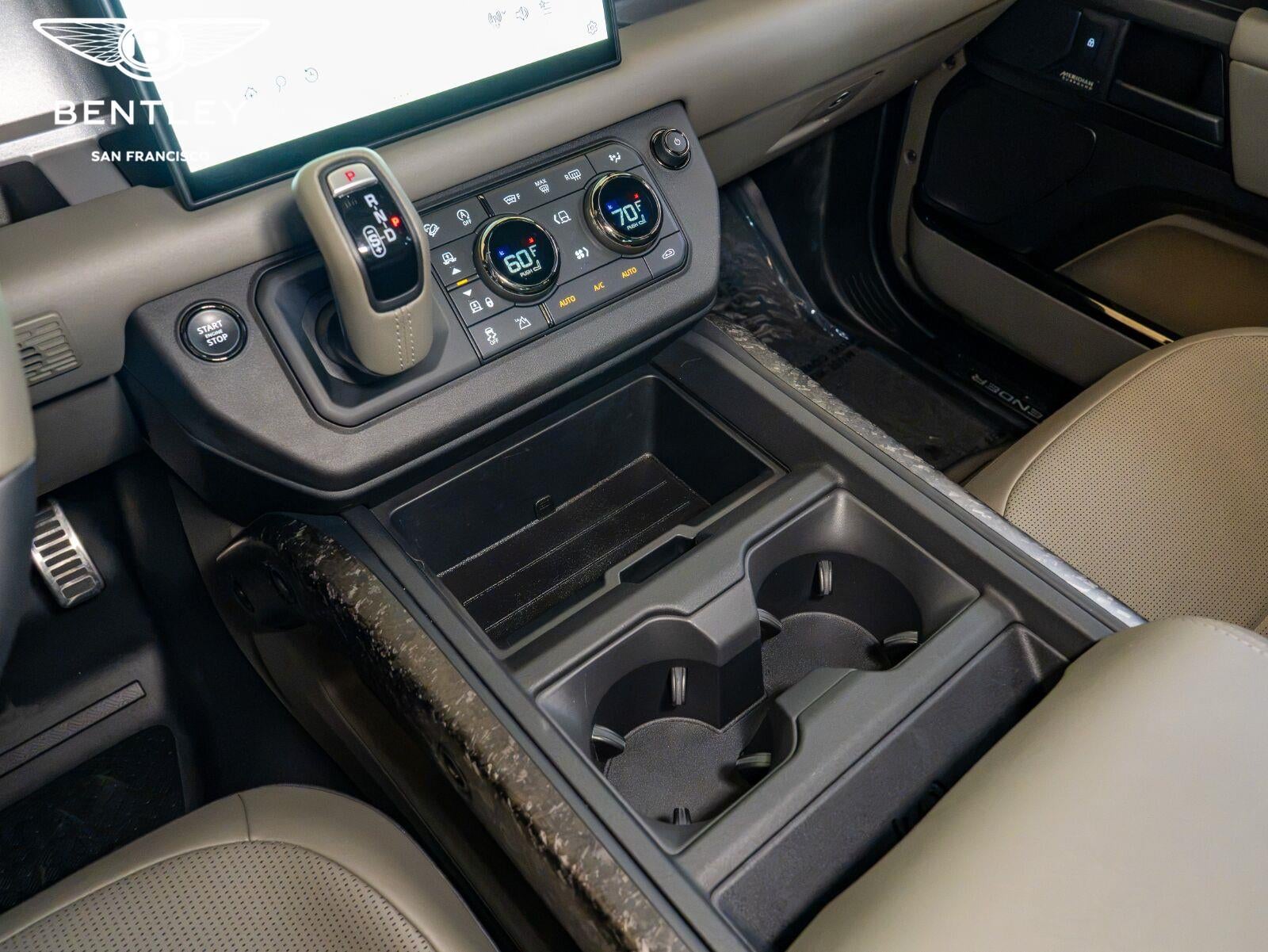 2025 Land Rover Defender URBAN OCTA Edition One