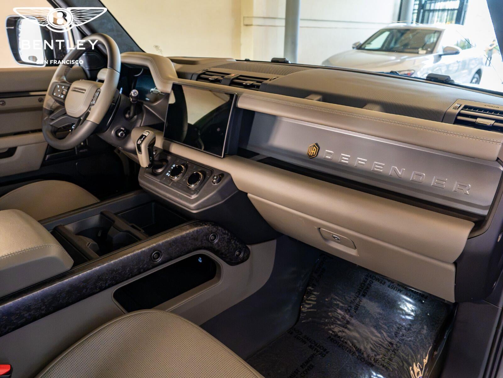 2025 Land Rover Defender P635 OCTA