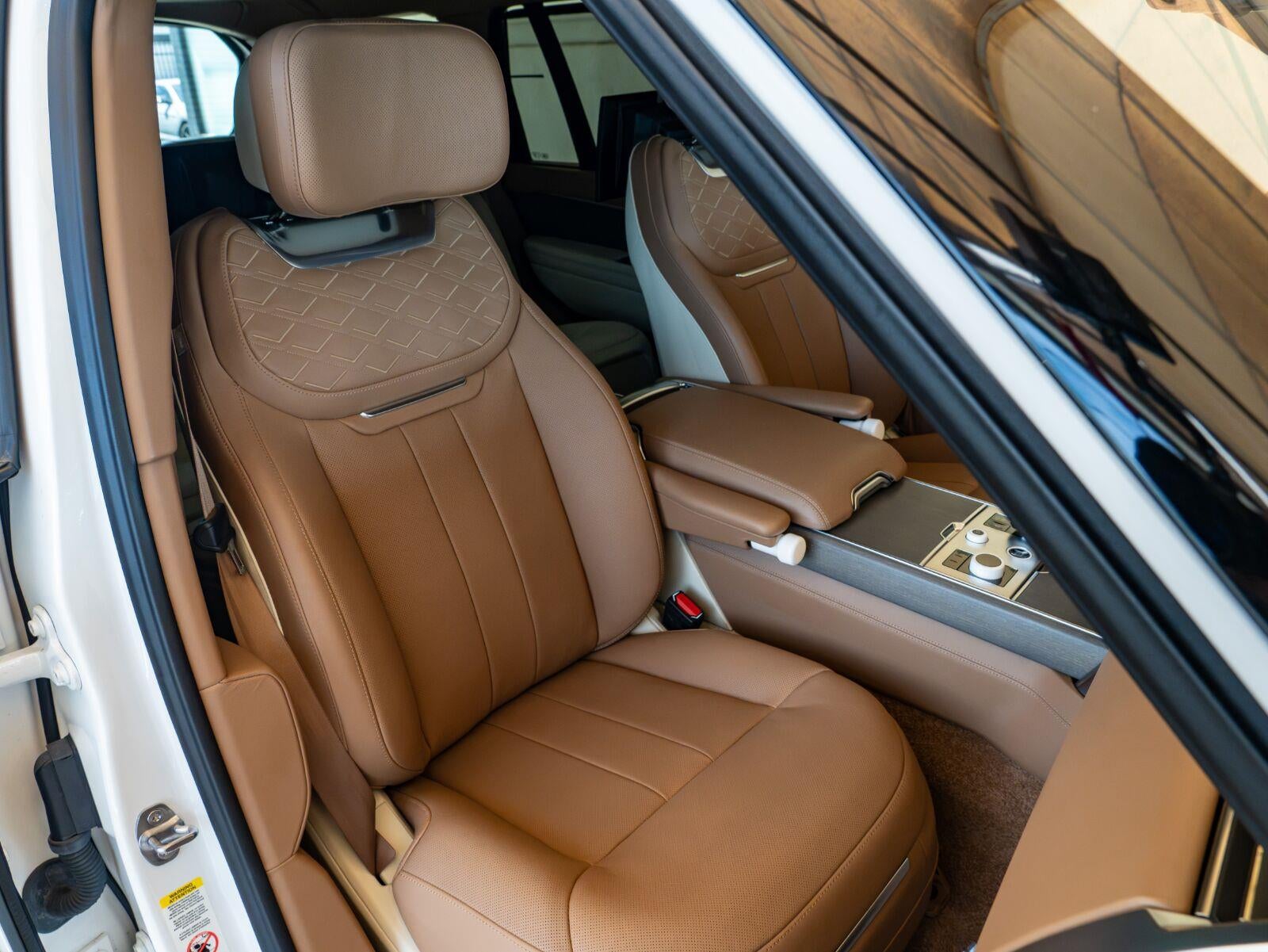 2022 Land Rover Range Rover SV LWB