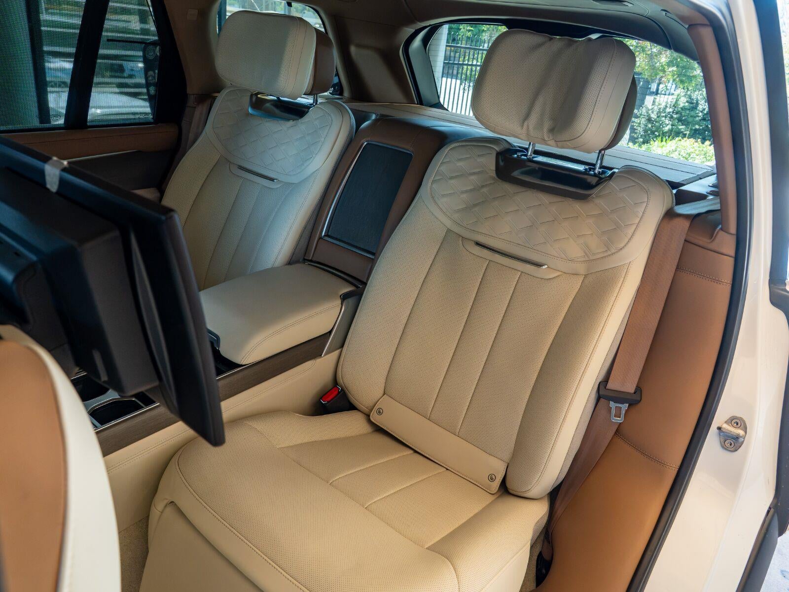 2022 Land Rover Range Rover SV LWB
