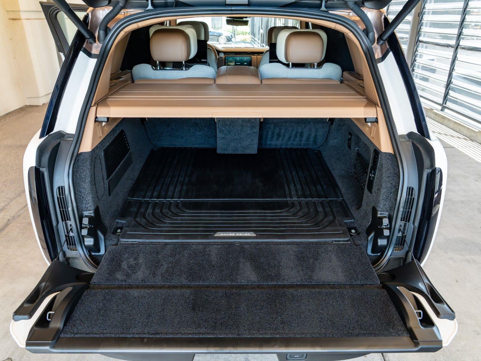 2022 Land Rover Range Rover SV LWB