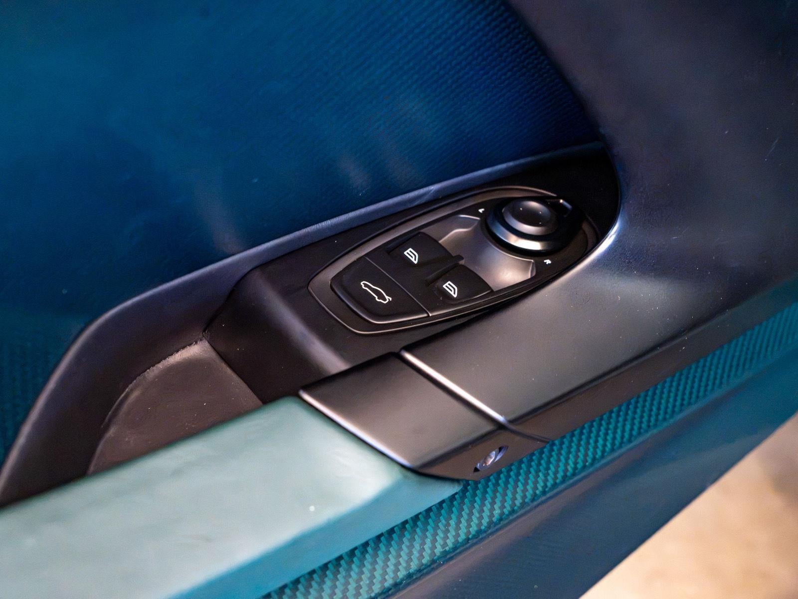 2024 Aston Martin Valour Base