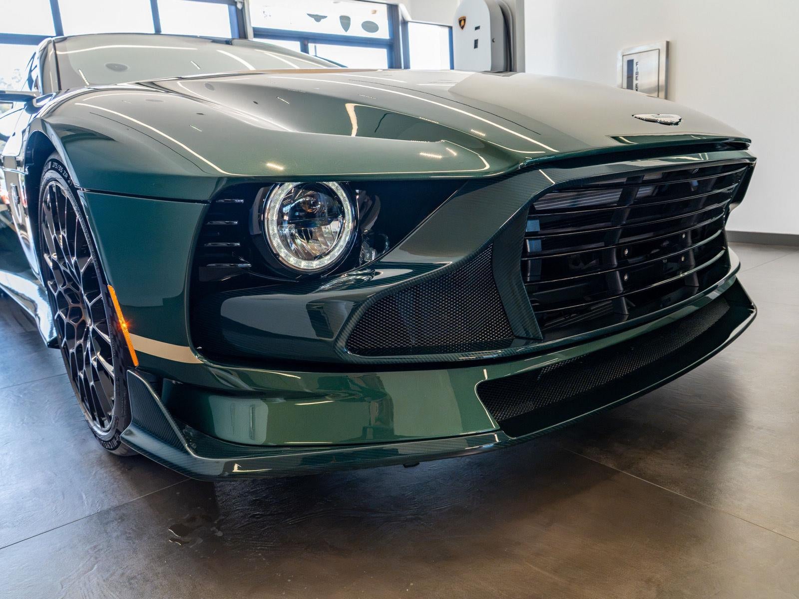 2024 Aston Martin Valour Base