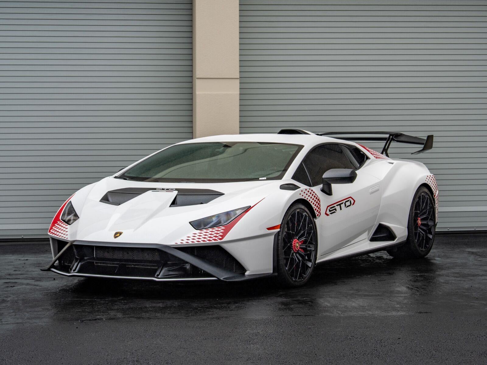 2022 Lamborghini Huracan STO - Photo 12