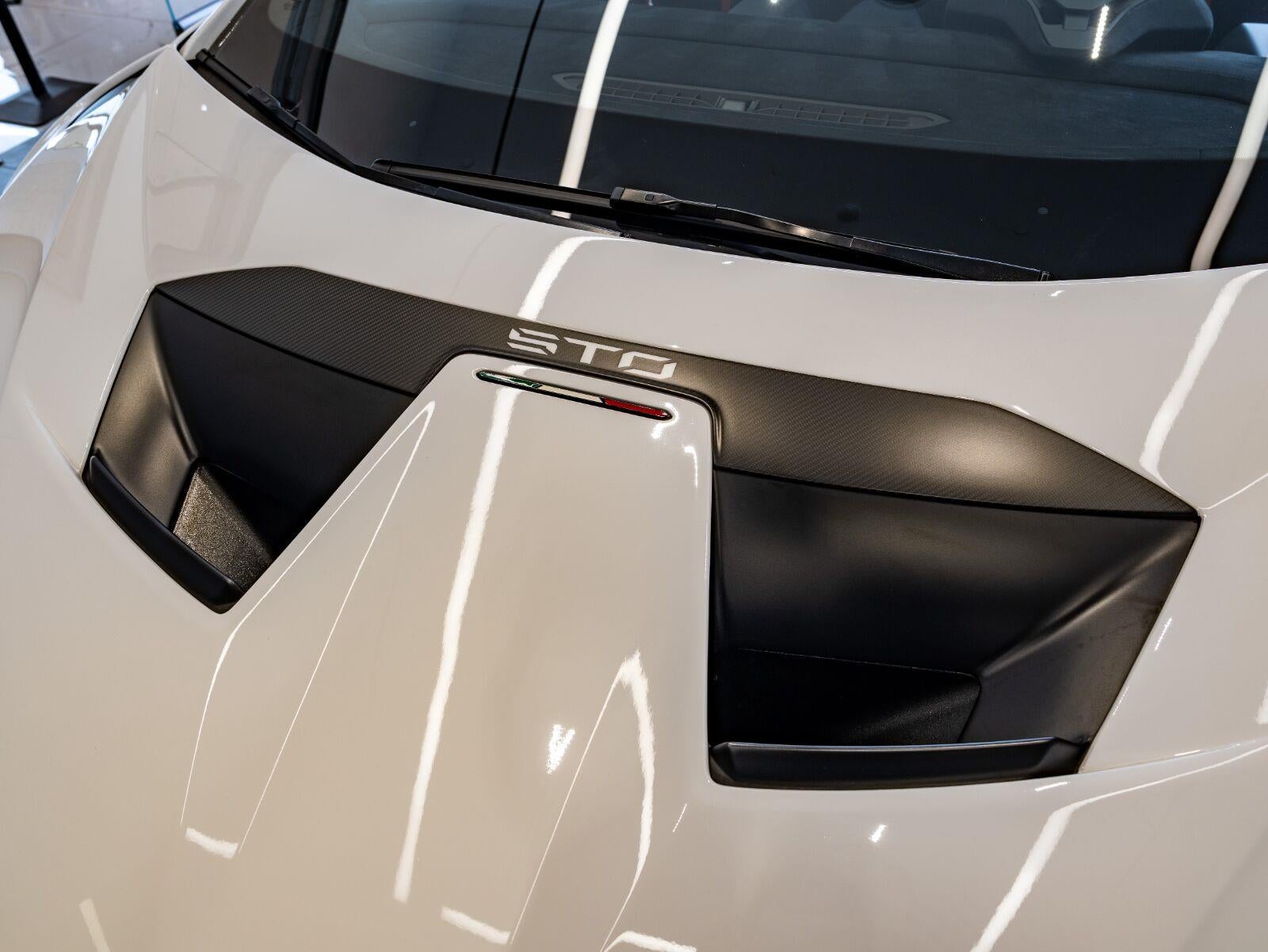 2022 Lamborghini Huracan STO - Photo 27