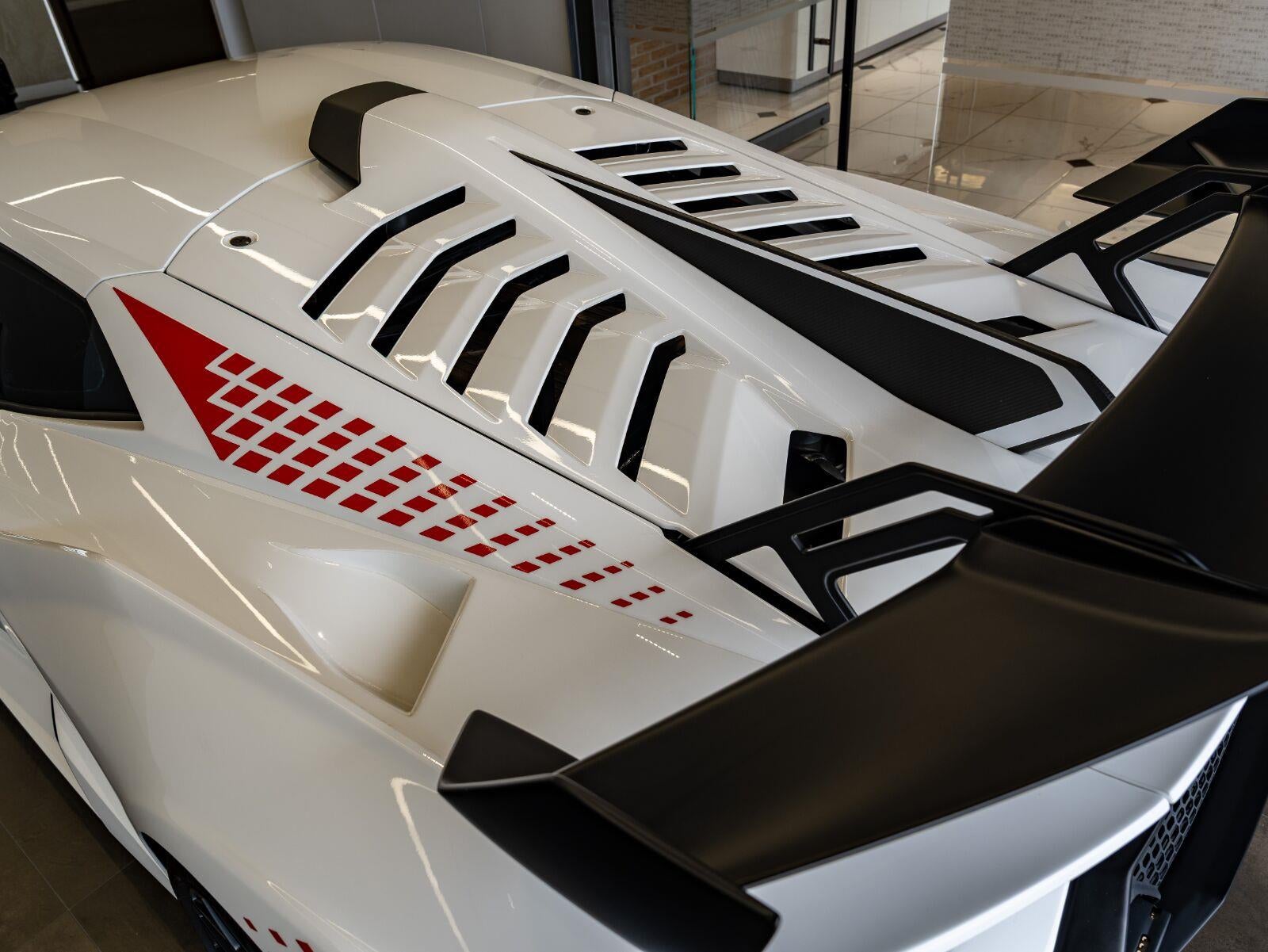 2022 Lamborghini Huracan STO - Photo 36
