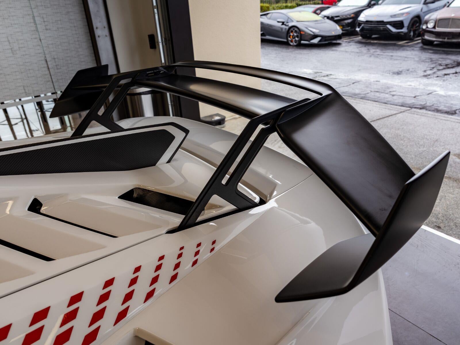 2022 Lamborghini Huracan STO - Photo 39