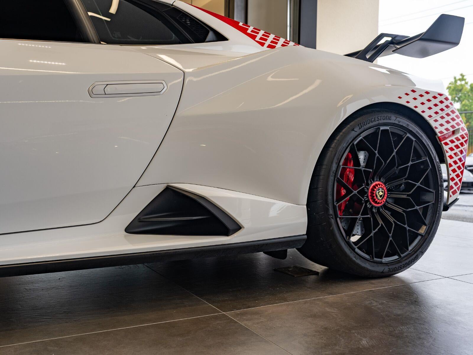 2022 Lamborghini Huracan STO - Photo 45