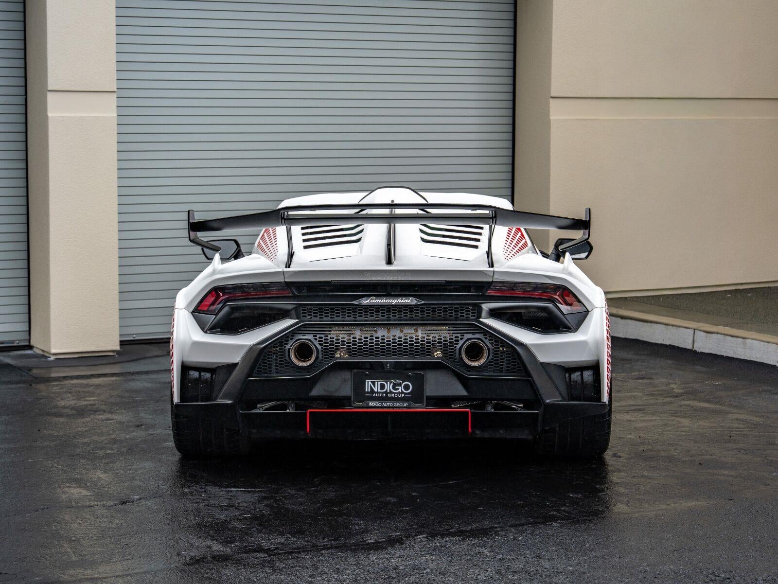 2022 Lamborghini Huracan STO - Photo 5