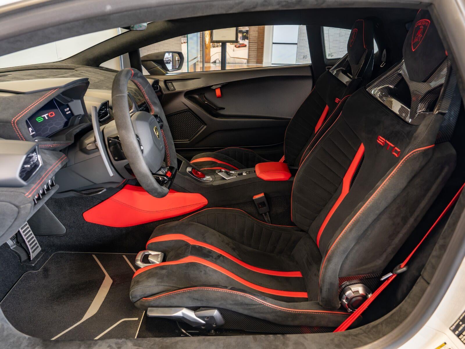 2022 Lamborghini Huracan STO - Photo 66