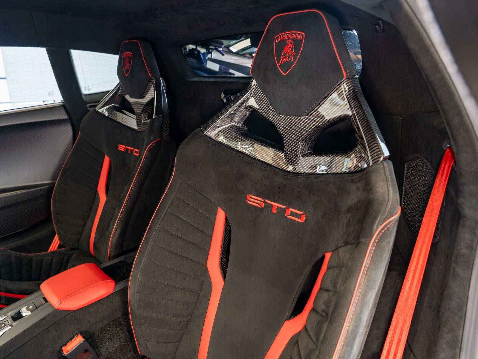 2022 Lamborghini Huracan STO - Photo 67