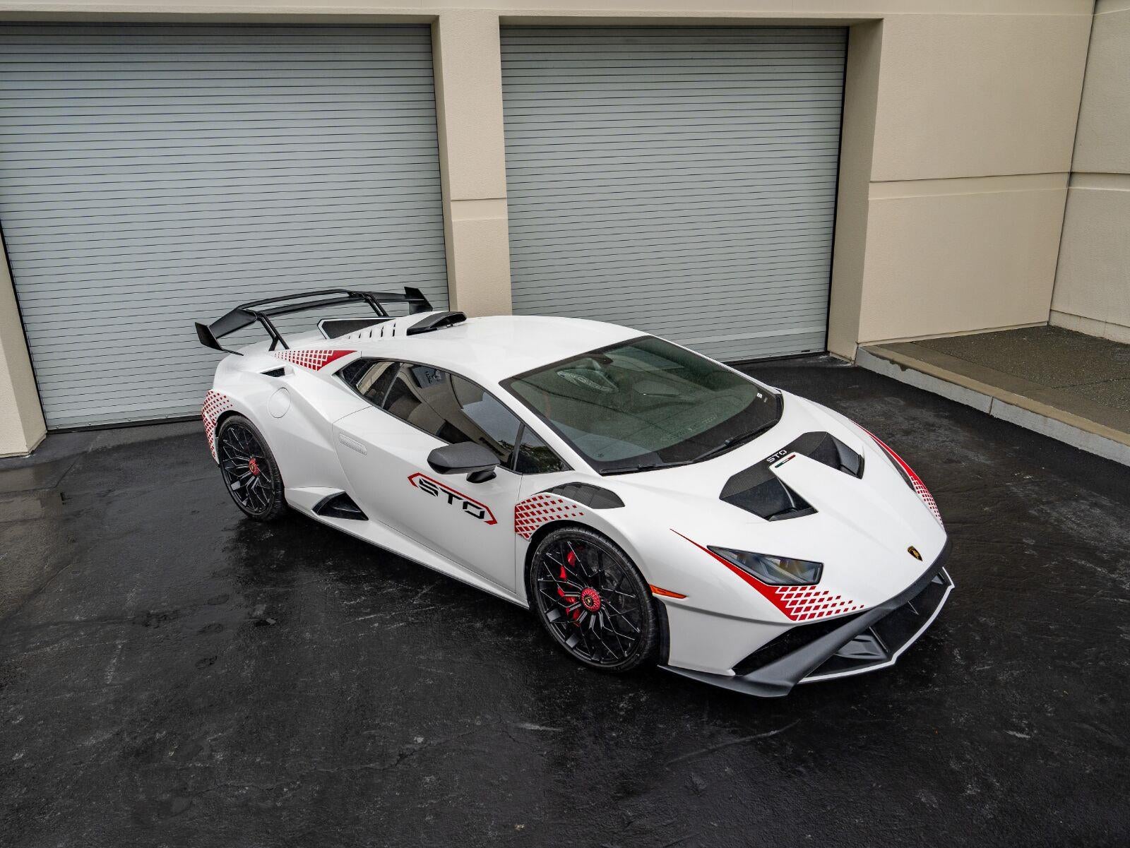 2022 Lamborghini Huracan STO - Photo 7