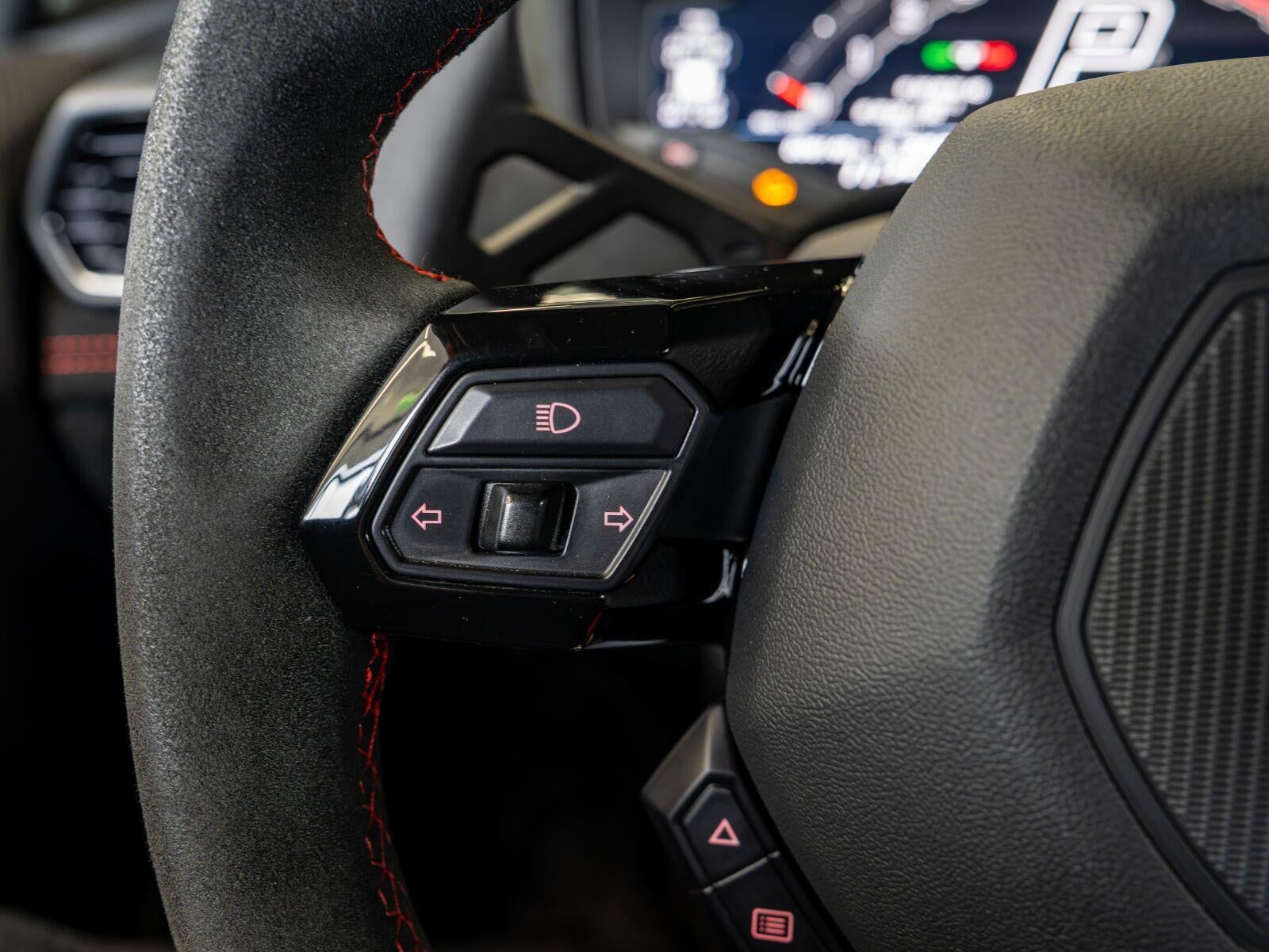2022 Lamborghini Huracan STO - Photo 75