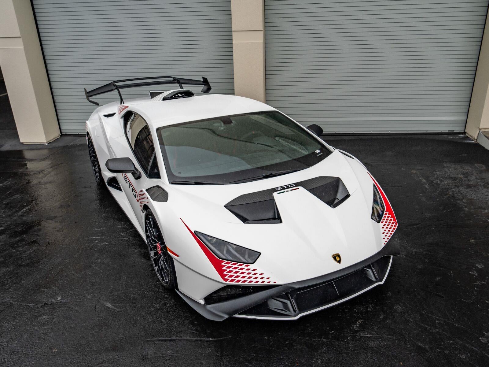 2022 Lamborghini Huracan STO - Photo 8