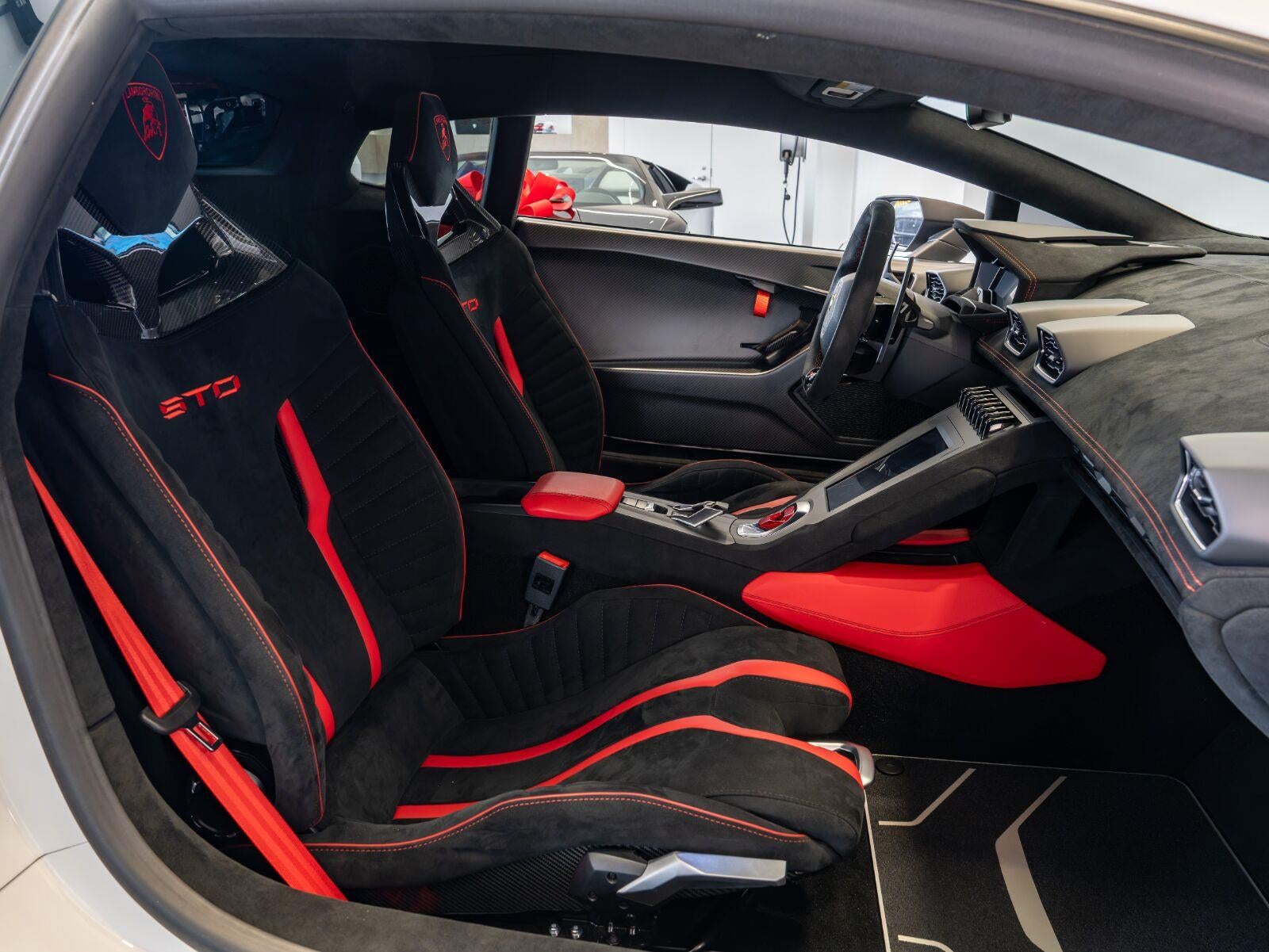 2022 Lamborghini Huracan STO - Photo 88
