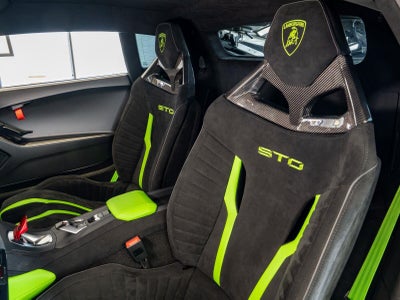 2024 Lamborghini Huracan STO Coupe