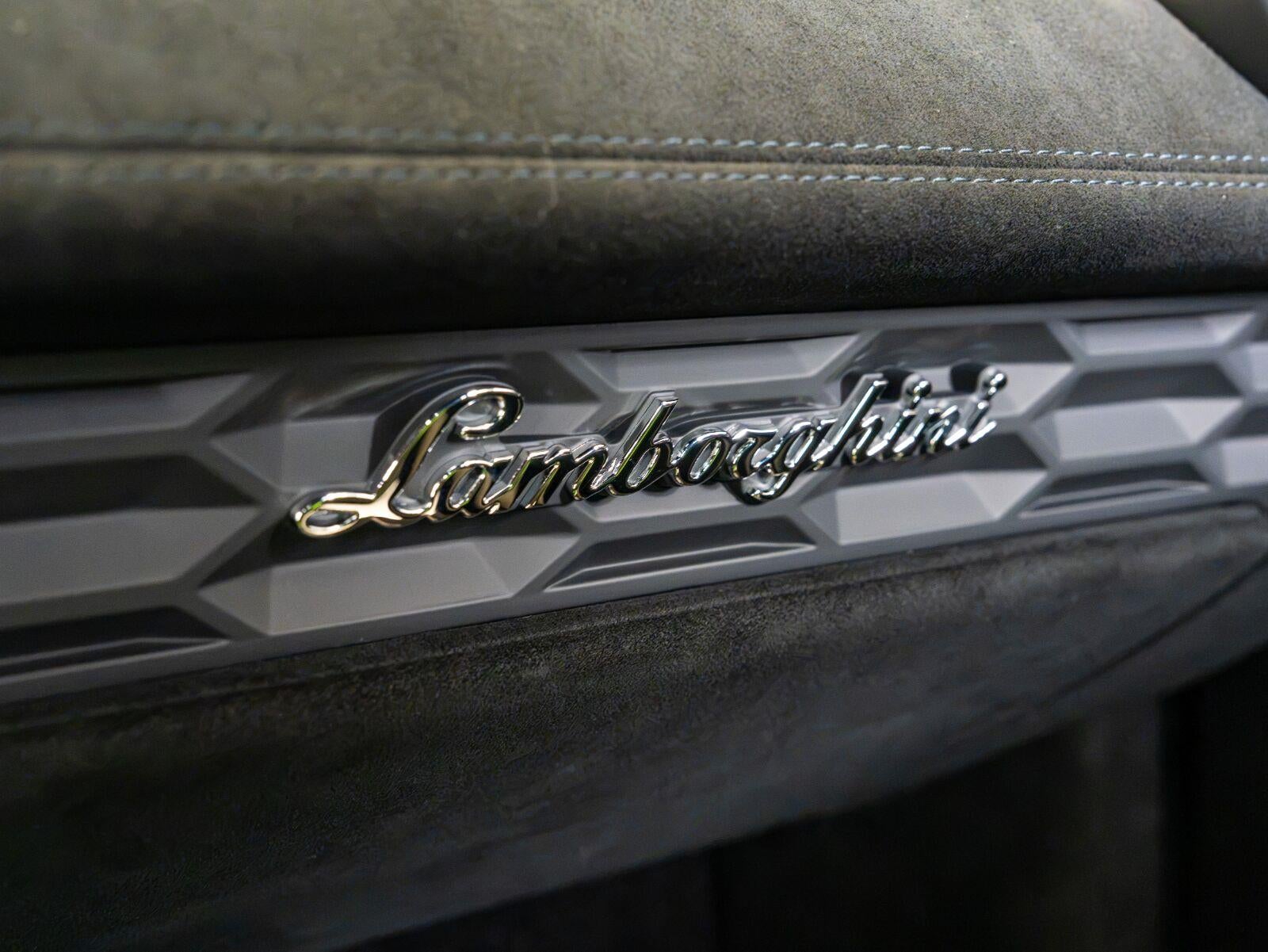 2024 Lamborghini Huracan STO Coupe