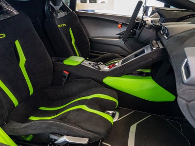 2024 Lamborghini Huracan STO Coupe