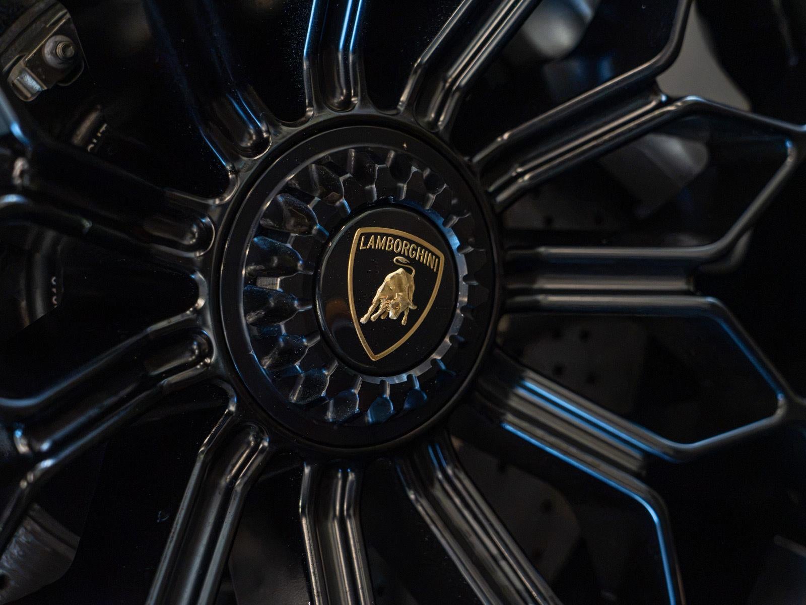 2024 Lamborghini Huracan STO Coupe