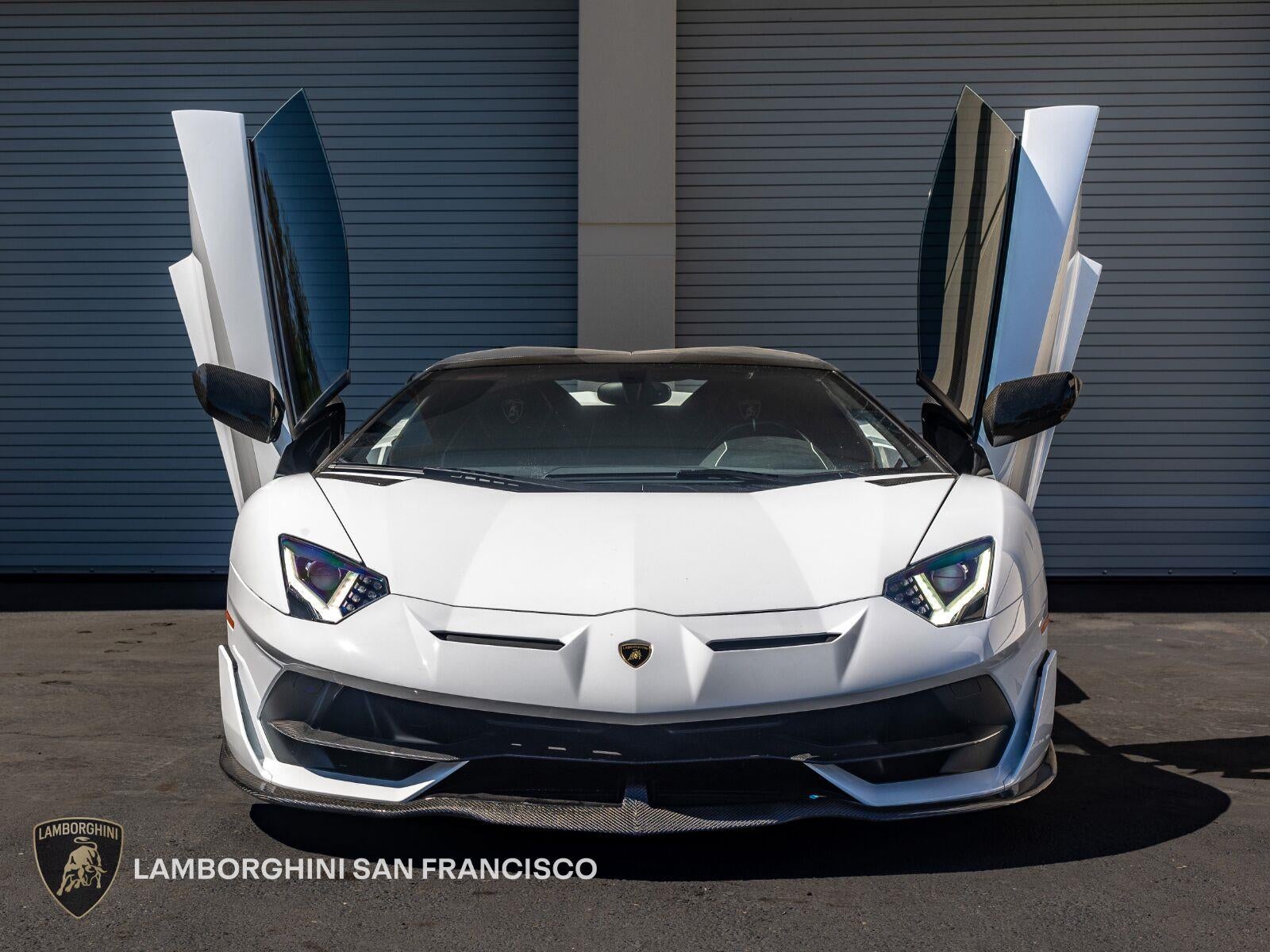 2020 Lamborghini Aventador SVJ Roadster