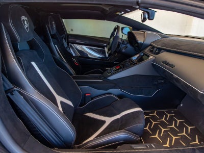 2020 Lamborghini Aventador SVJ Roadster