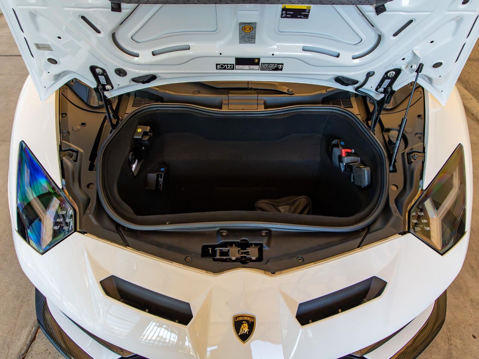 2020 Lamborghini Aventador SVJ Roadster