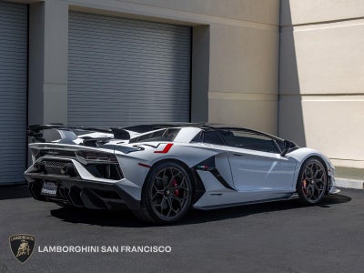 2020 Lamborghini Aventador SVJ Roadster