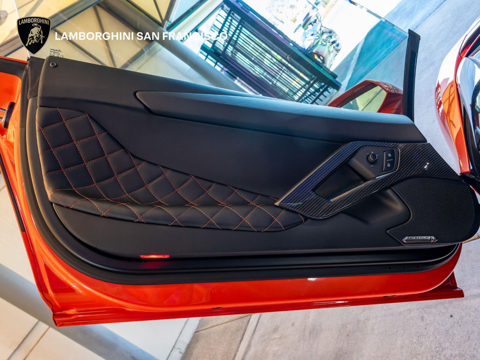 2016 Lamborghini Aventador LP 700-4 Roadster