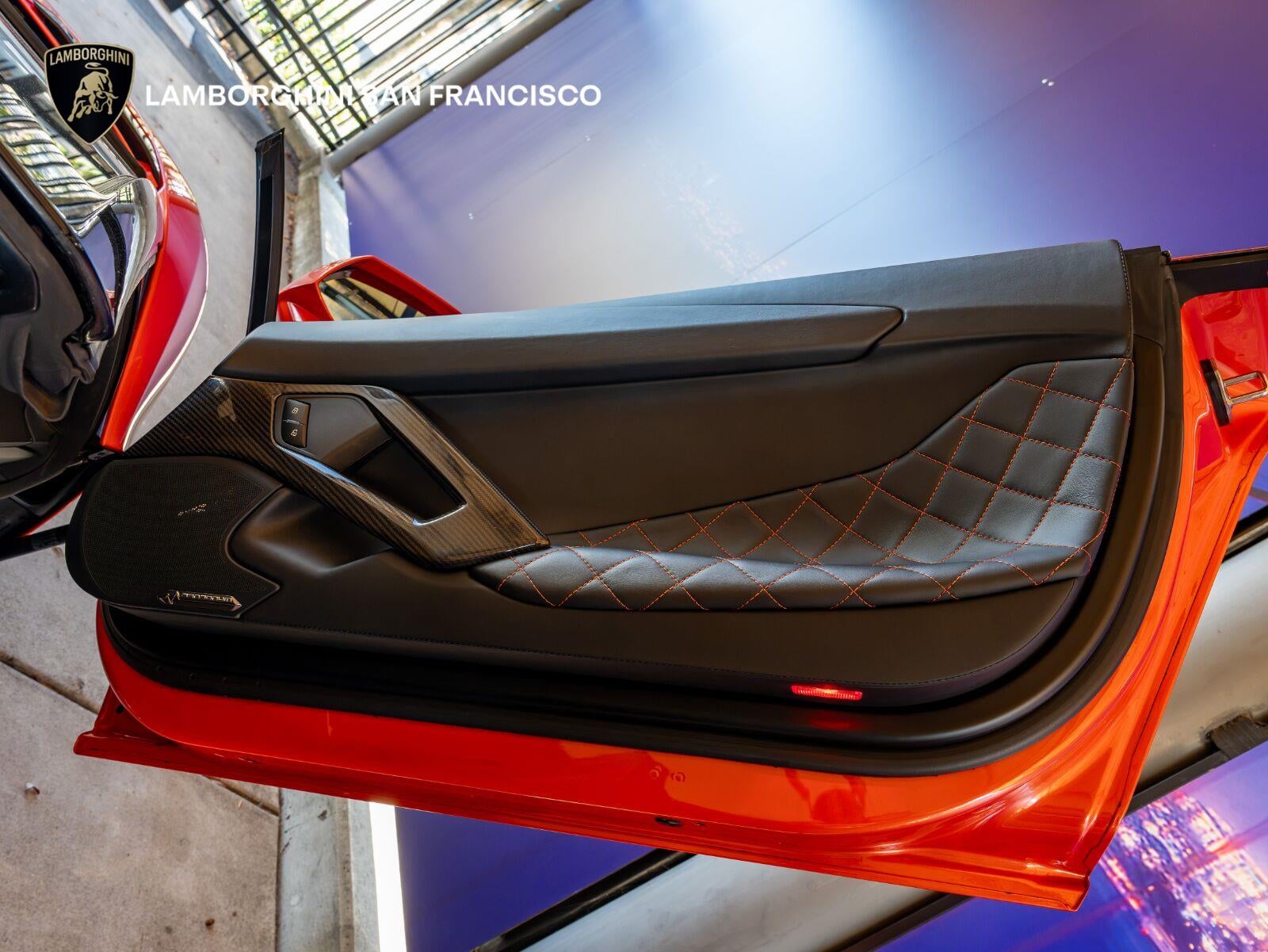 2016 Lamborghini Aventador LP 700-4 Roadster