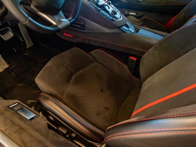 2016 Lamborghini Aventador LP 700-4 Pirelli Edition