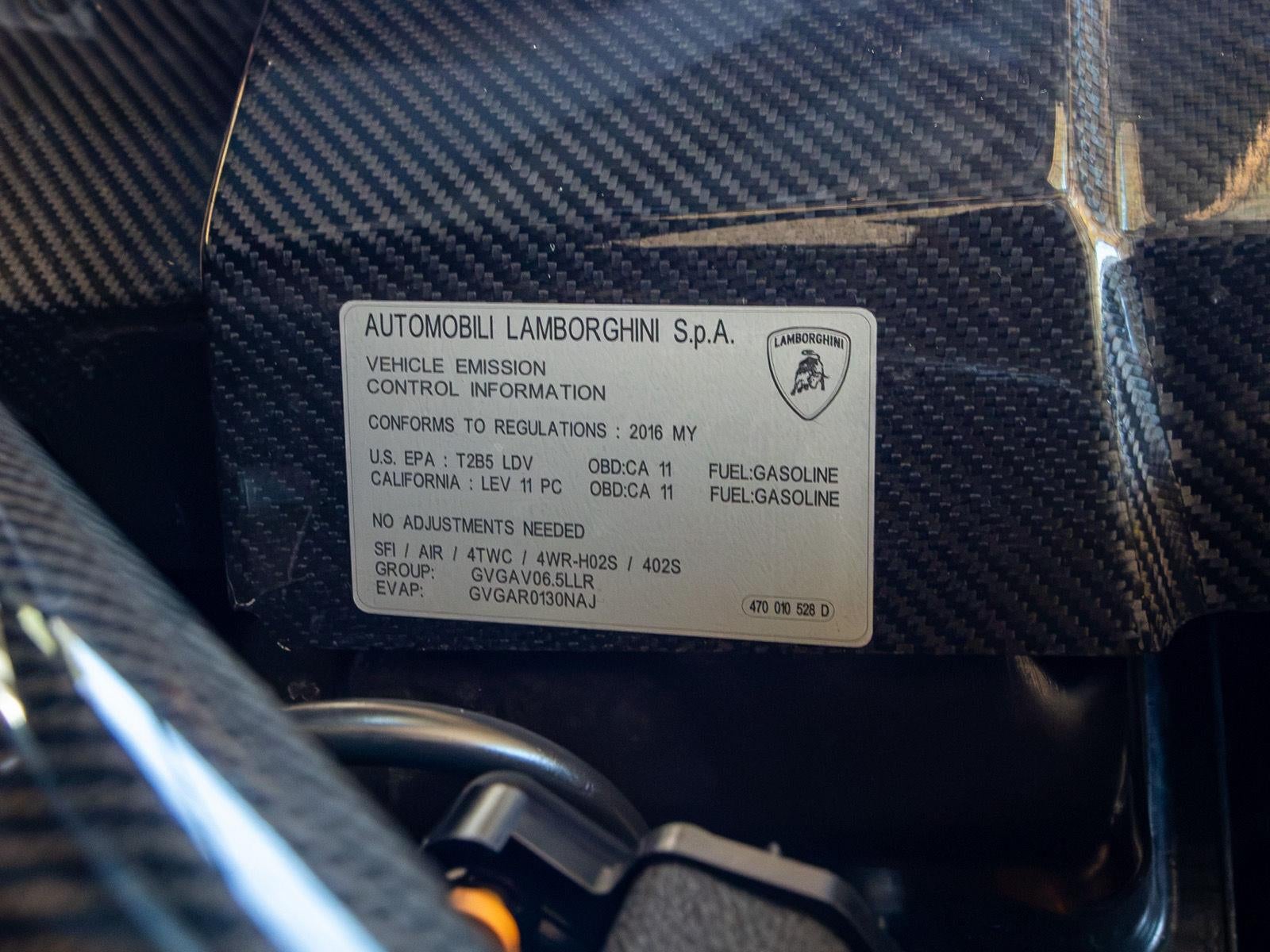 2016 Lamborghini Aventador LP 700-4 Pirelli Edition