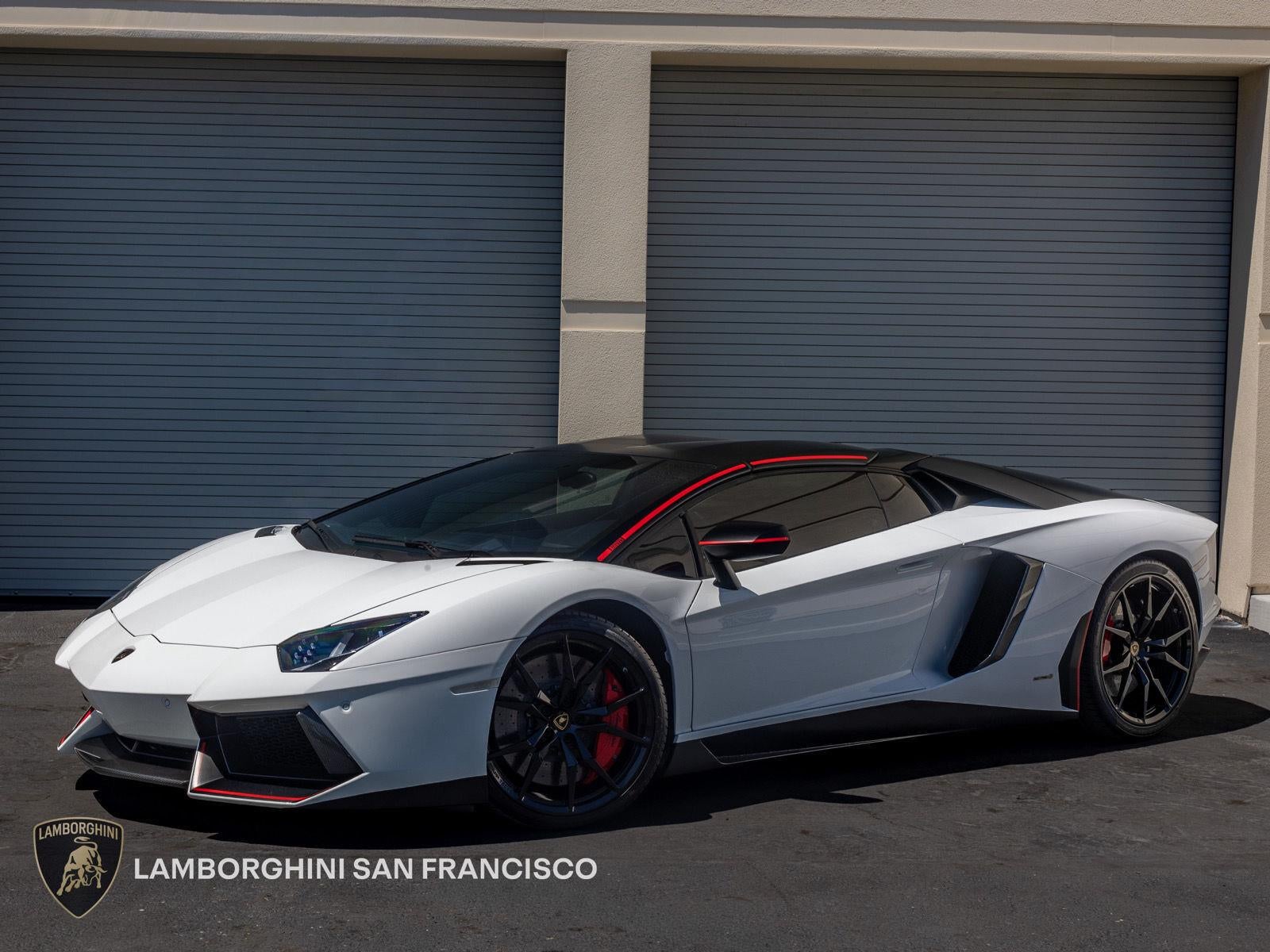 2016 Lamborghini Aventador LP 700-4 Pirelli Edition