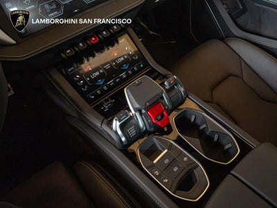 2026 Lamborghini Urus SE