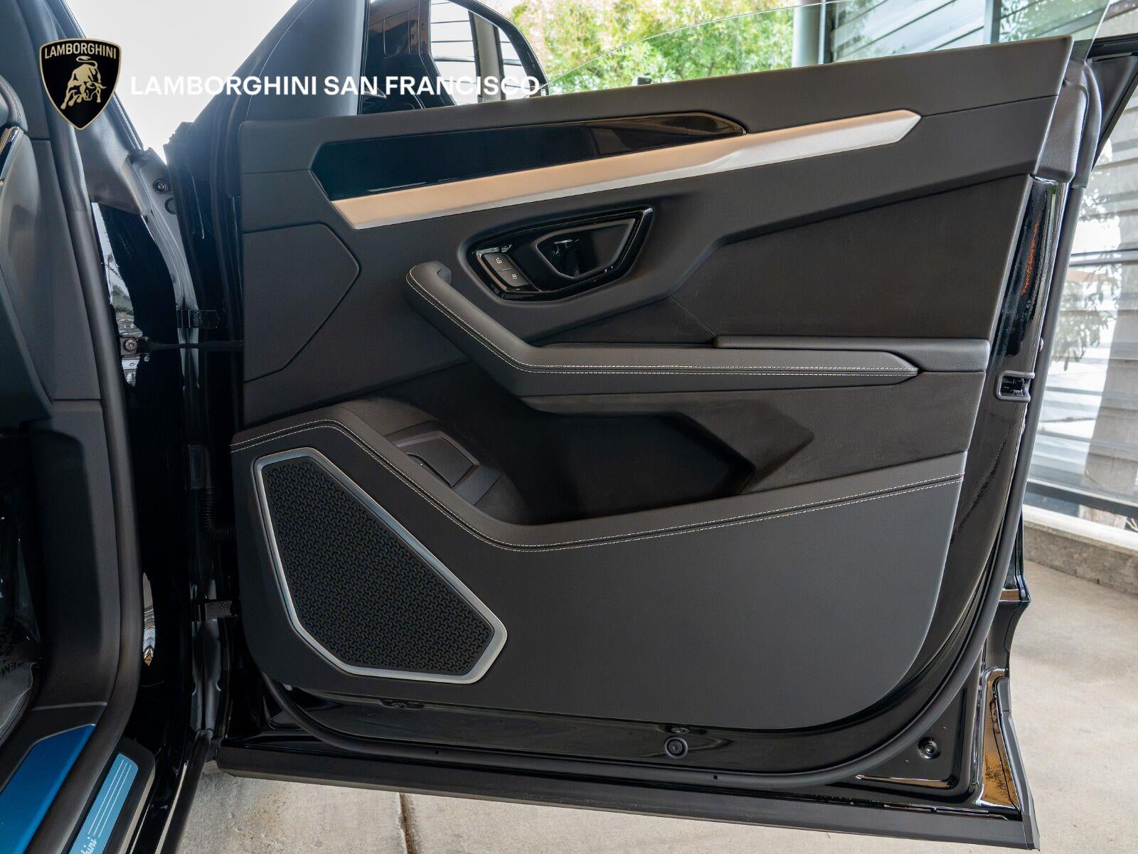 2026 Lamborghini Urus SE