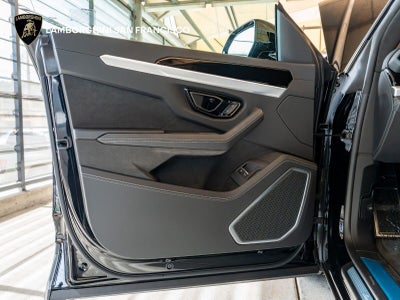 2026 Lamborghini Urus SE