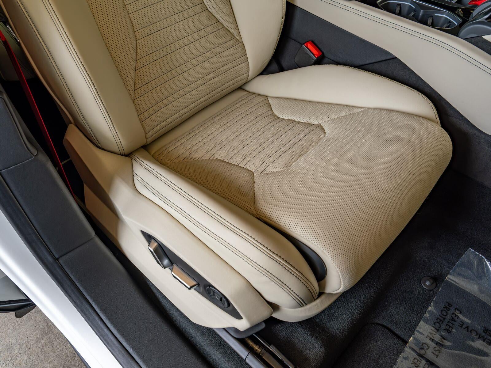 2025 Lamborghini Urus SE