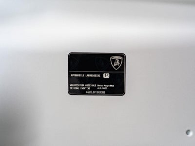 2025 Lamborghini Urus SE