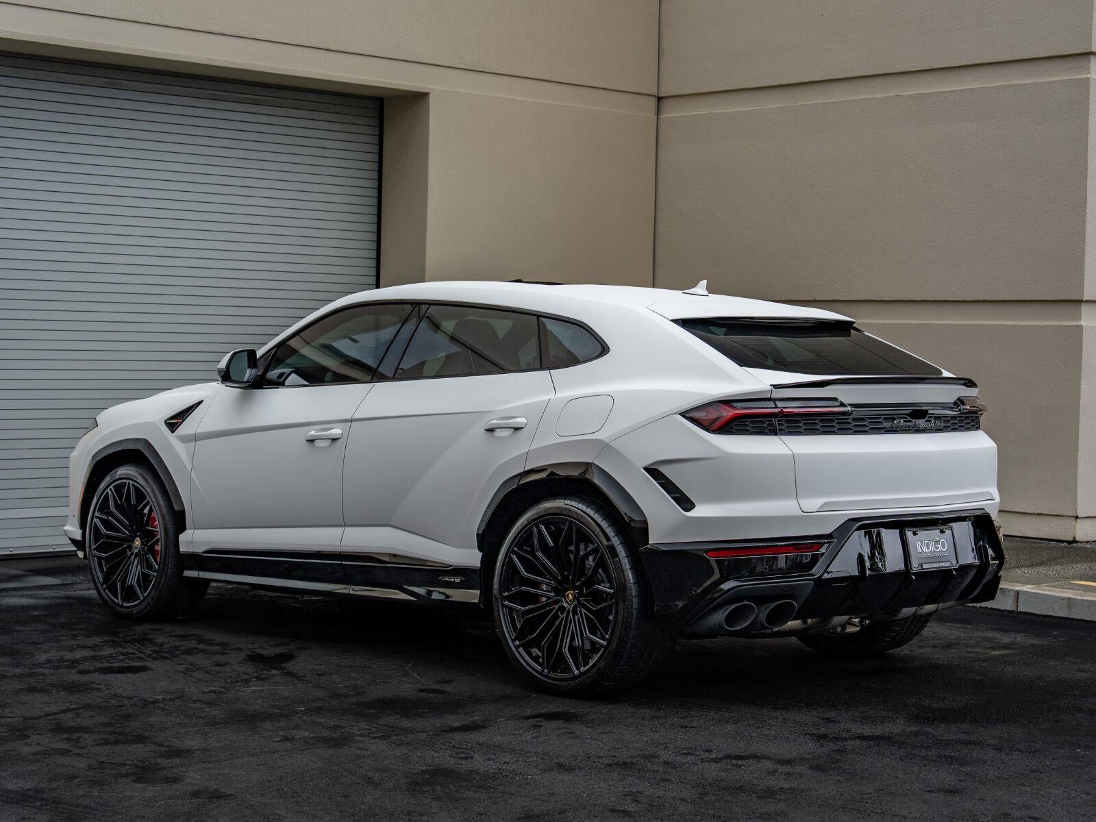 2025 Lamborghini Urus SE