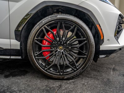 2025 Lamborghini Urus SE