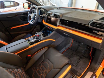 2025 Lamborghini Urus SE