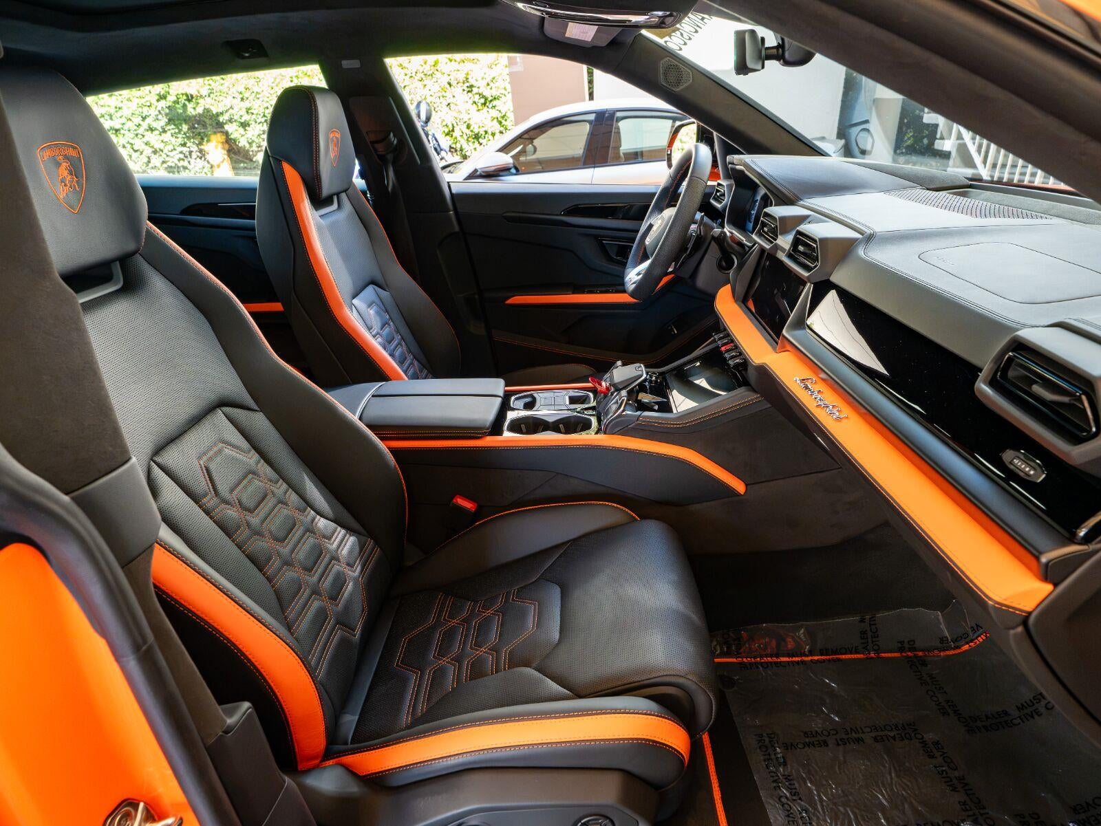 2025 Lamborghini Urus SE
