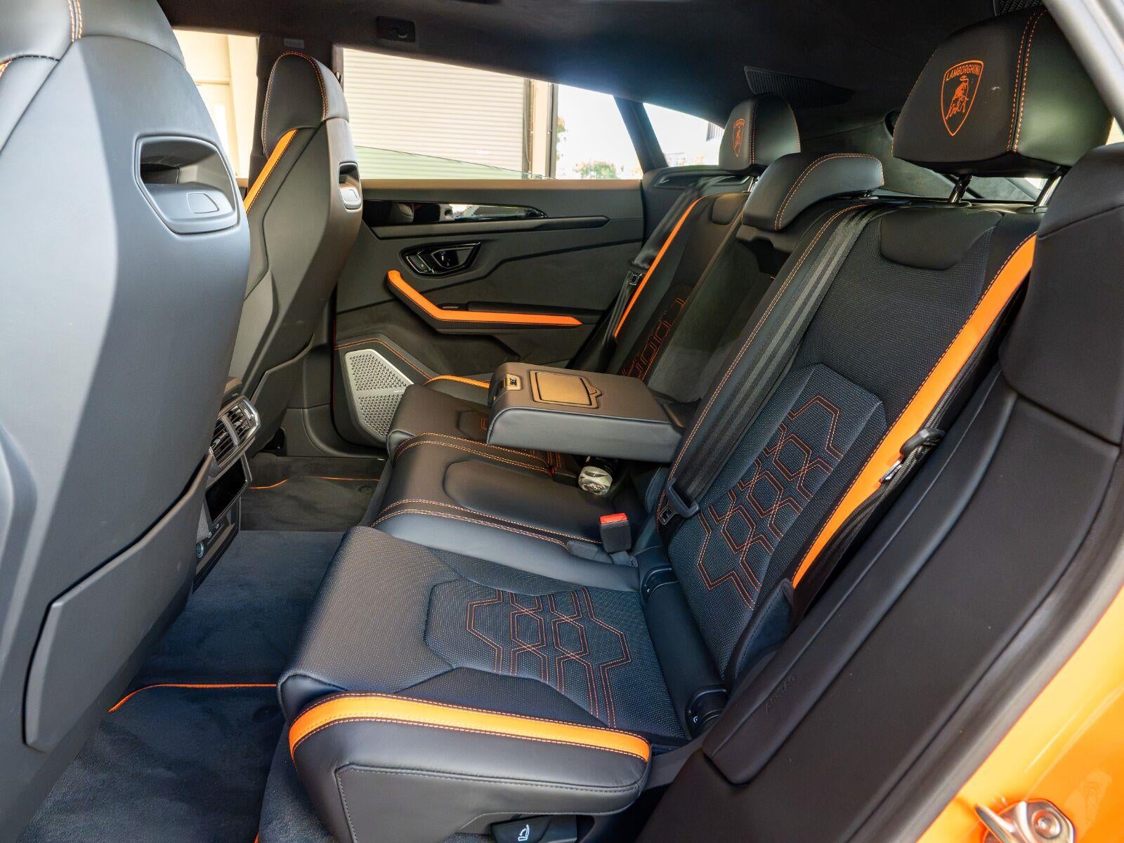 2025 Lamborghini Urus SE