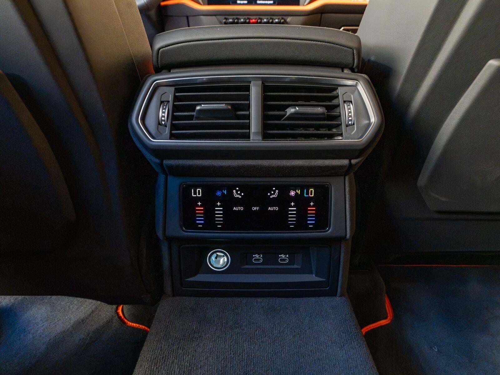 2025 Lamborghini Urus SE