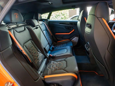2025 Lamborghini Urus SE