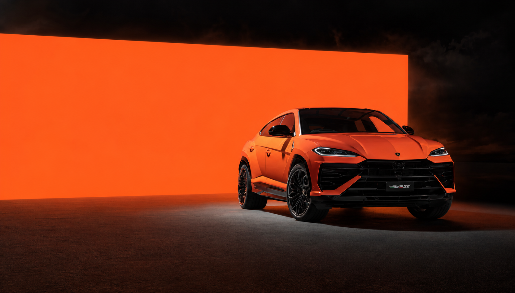 Lamborghini Urus SE side profile
