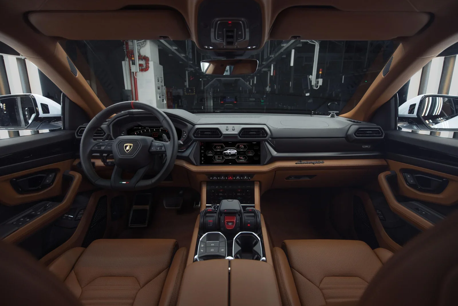 Lamborghini Urus SE dashboard cockpit and interior technology